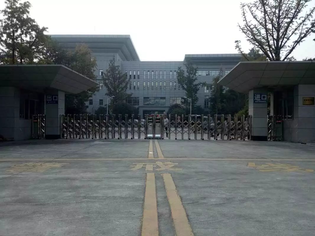 哈尔滨道里区哈尔滨道里区四川消防总队伸缩门